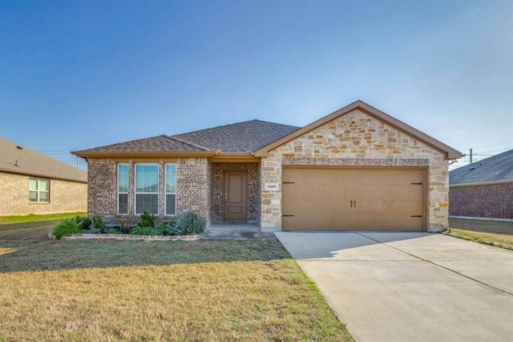 4108 Forest Bend Road, Denton, TX 76208 Welcome to 4108 Forest Bend Road!
