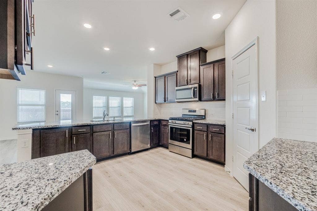 4108 Forest Bend Road, Denton, TX 76208 4108 Forest Bend Road, Denton, TX 76208