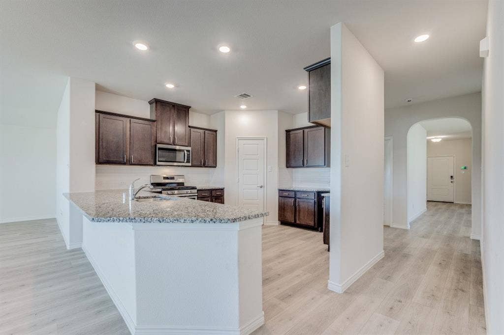 4108 Forest Bend Road, Denton, TX 76208 4108 Forest Bend Road, Denton, TX 76208