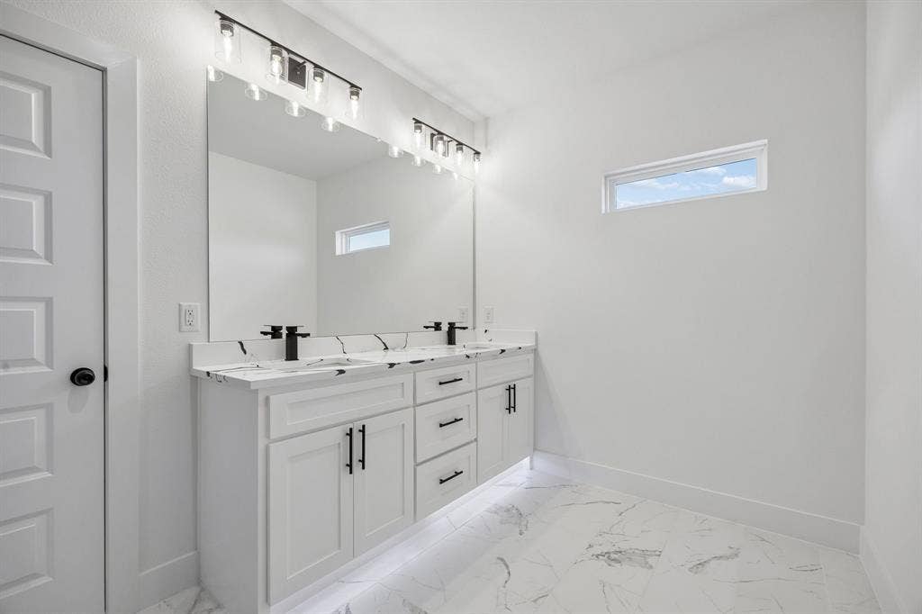 1822 S Marsalis Avenue, Dallas, TX 75216 1822 S Marsalis Avenue, Dallas, TX 75216