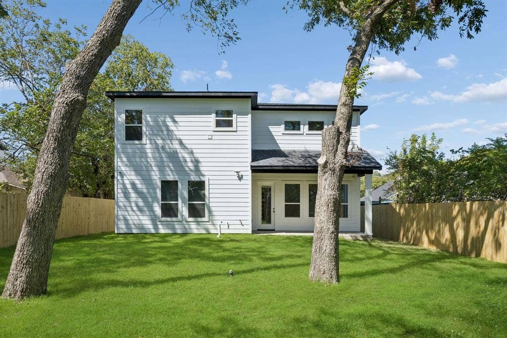 1822 S Marsalis Avenue, Dallas, TX 75216 1822 S Marsalis Avenue, Dallas, TX 75216