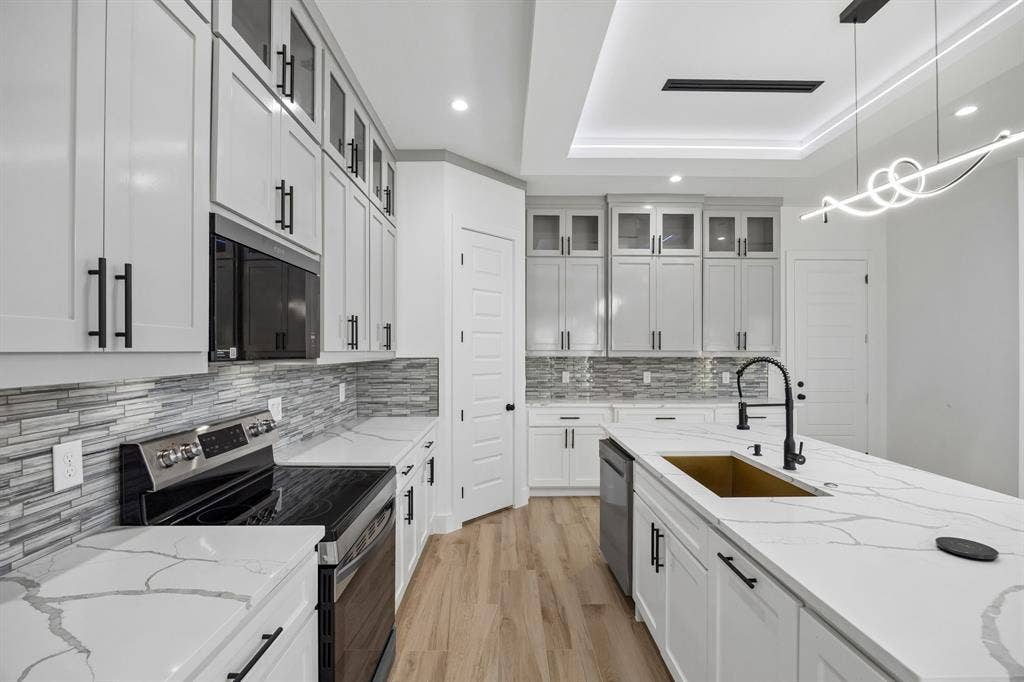 1822 S Marsalis Avenue, Dallas, TX 75216 1822 S Marsalis Avenue, Dallas, TX 75216