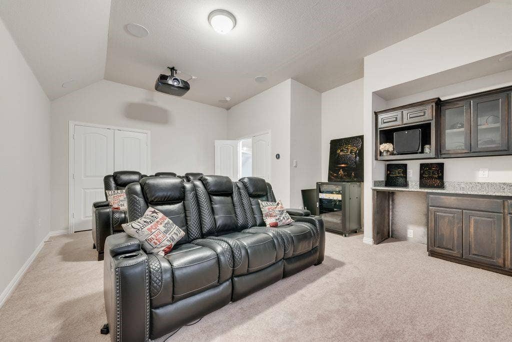 2601 Maple Leaf Drive, Midlothian, TX 76065