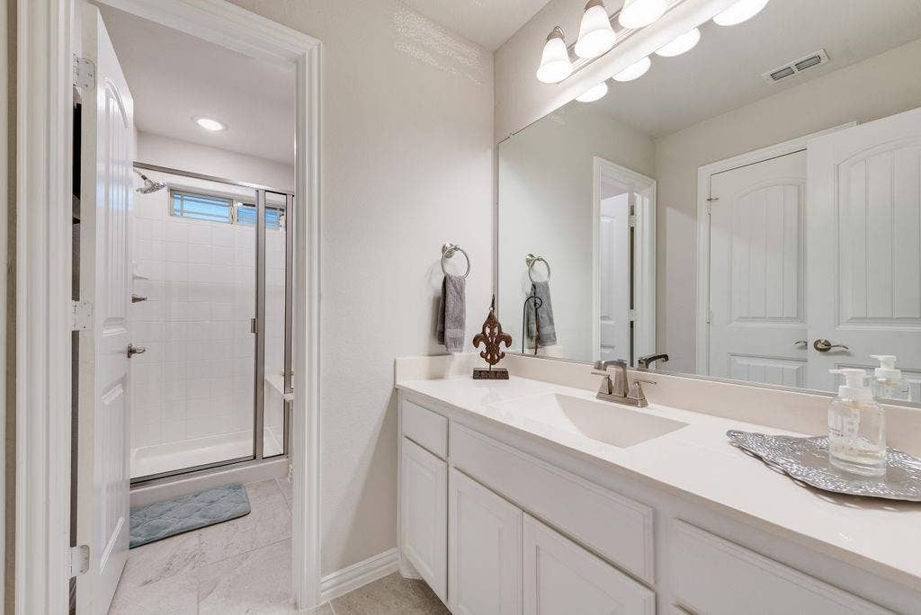 2601 Maple Leaf Drive, Midlothian, TX 76065