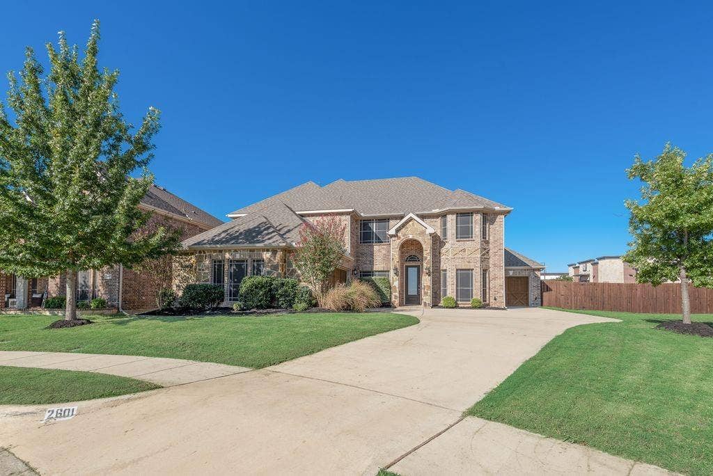 2601 Maple Leaf Drive, Midlothian, TX 76065