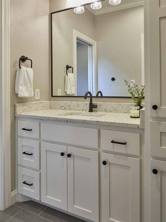 10124 Charmwood Drive, Waco, TX 76712 10124 Charmwood Drive, Waco, TX 76712