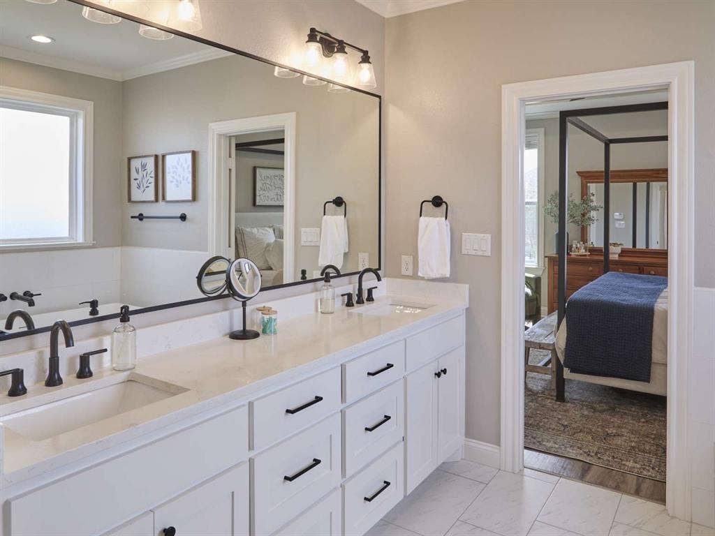 10124 Charmwood Drive, Waco, TX 76712 10124 Charmwood Drive, Waco, TX 76712