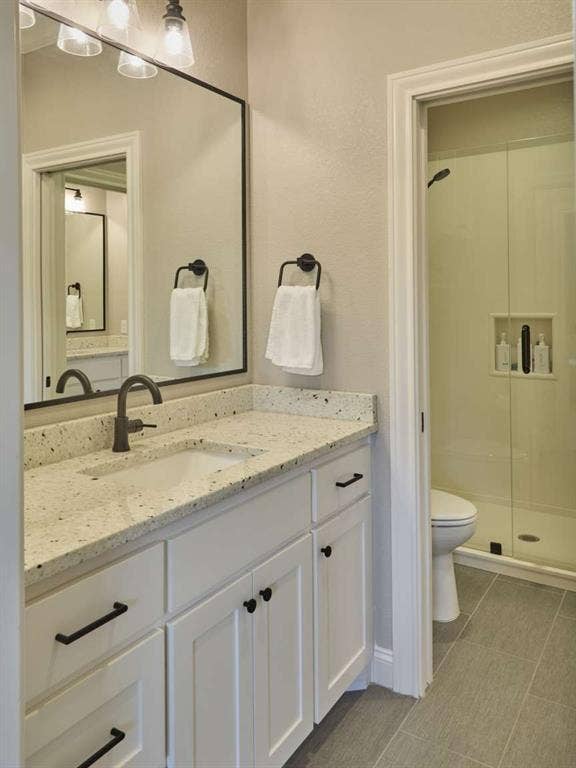 10124 Charmwood Drive, Waco, TX 76712 10124 Charmwood Drive, Waco, TX 76712