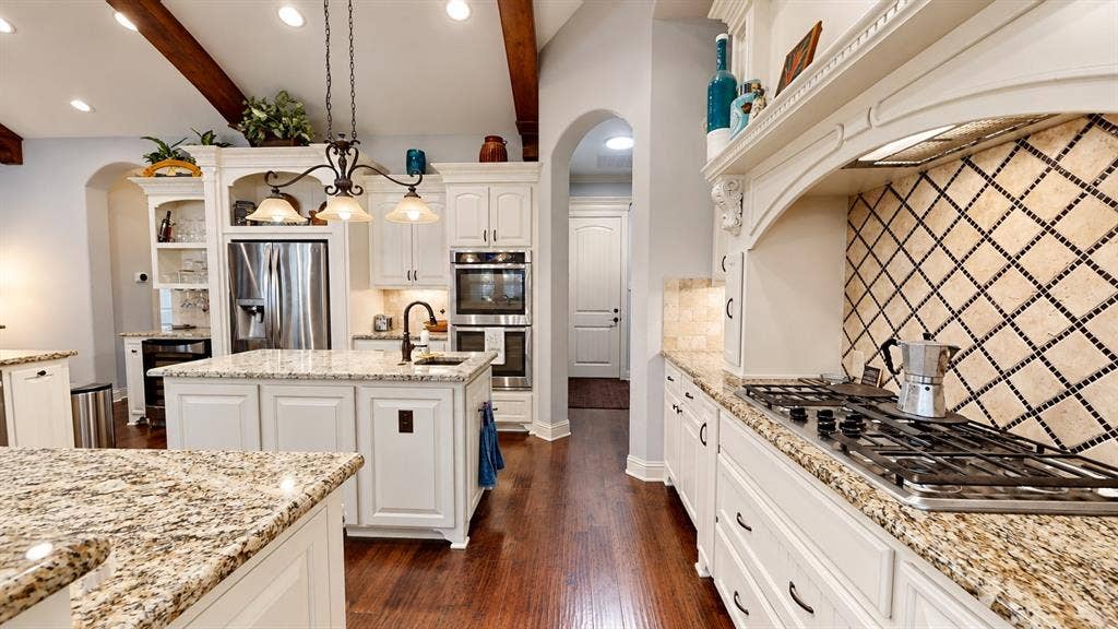 1729 Bent Tree Court, Granbury, TX 76049 1729 Bent Tree Court, Granbury, TX 76049