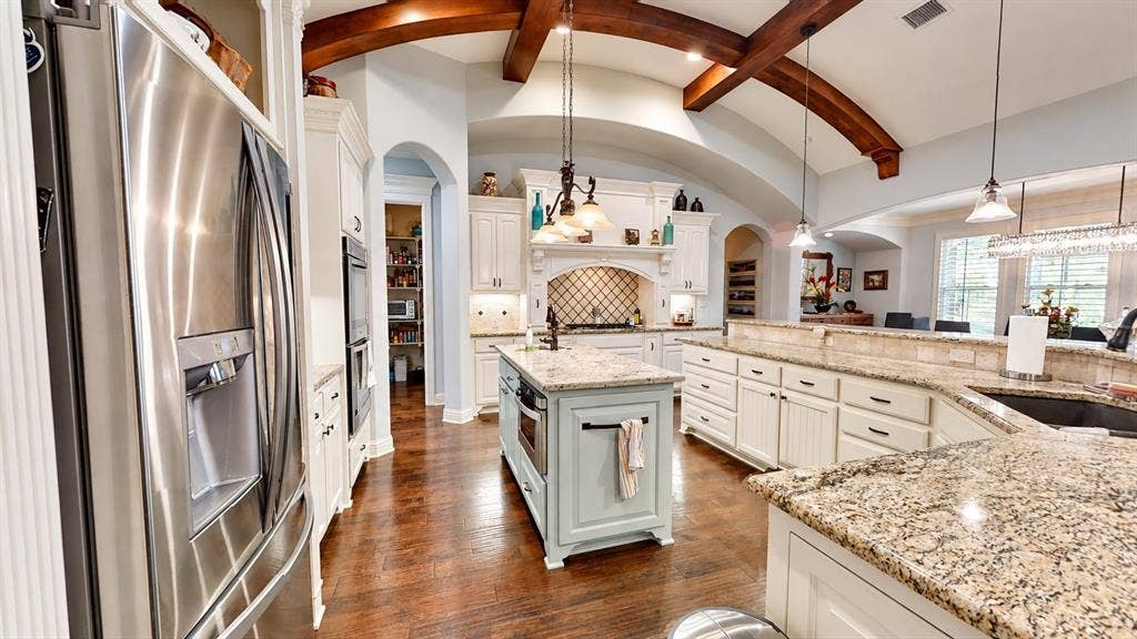 1729 Bent Tree Court, Granbury, TX 76049 1729 Bent Tree Court, Granbury, TX 76049