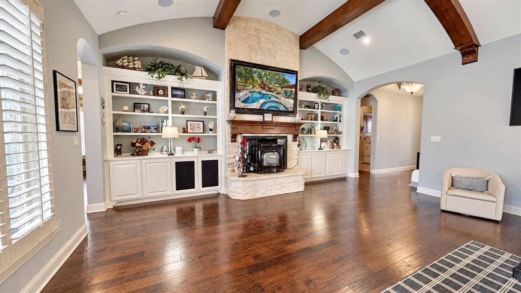 1729 Bent Tree Court, Granbury, TX 76049 1729 Bent Tree Court, Granbury, TX 76049
