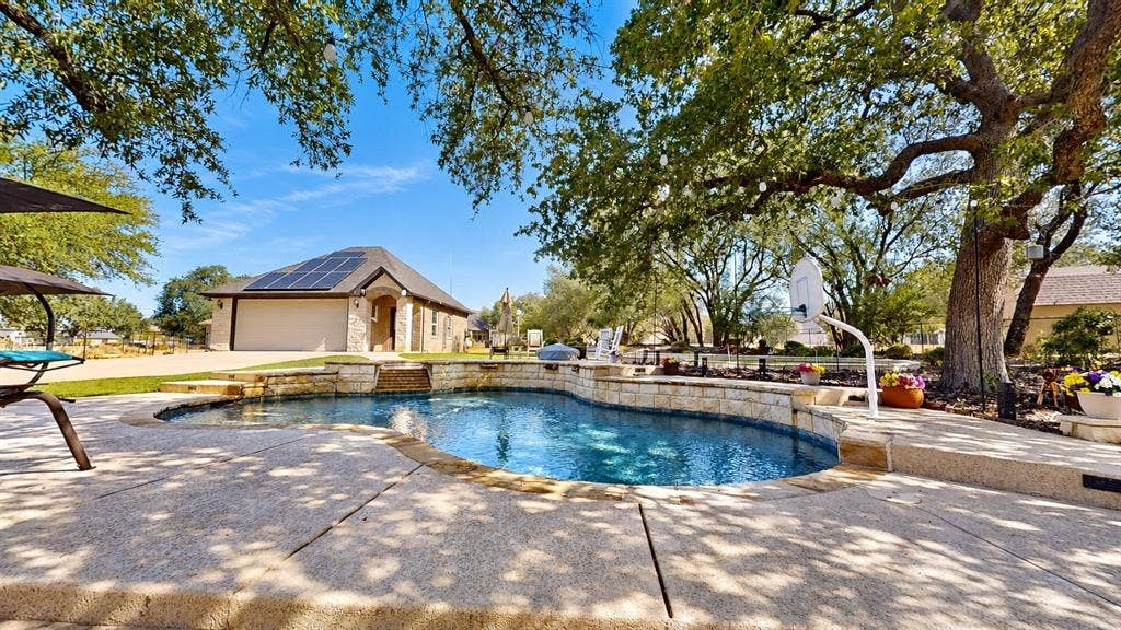 1729 Bent Tree Court, Granbury, TX 76049 1729 Bent Tree Court, Granbury, TX 76049