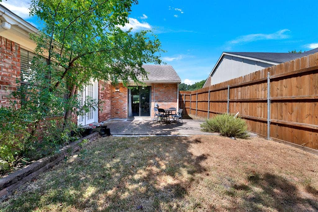 108 Kingsbridge Drive, Garland, TX 75040 108 Kingsbridge Drive, Garland, TX 75040
