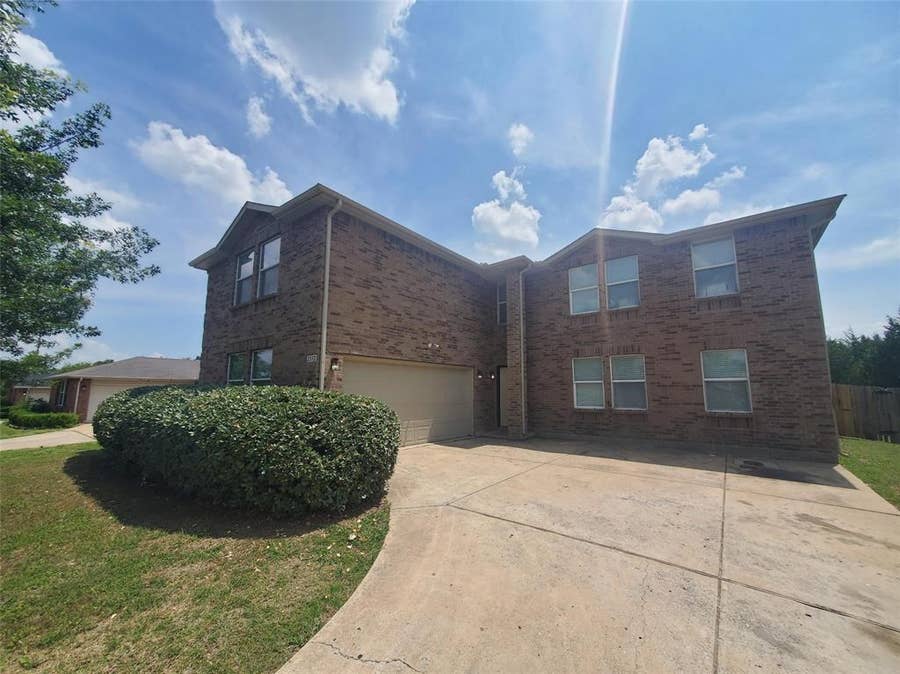 Property photo for 2512 Comstock Lane, Mesquite, TX