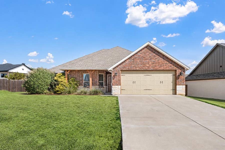 Property photo for 5002 Wearing Way Drive, Granbury, TX