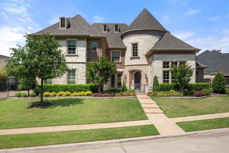 Property photo for 1012 Cool River Drive, Southlake, TX