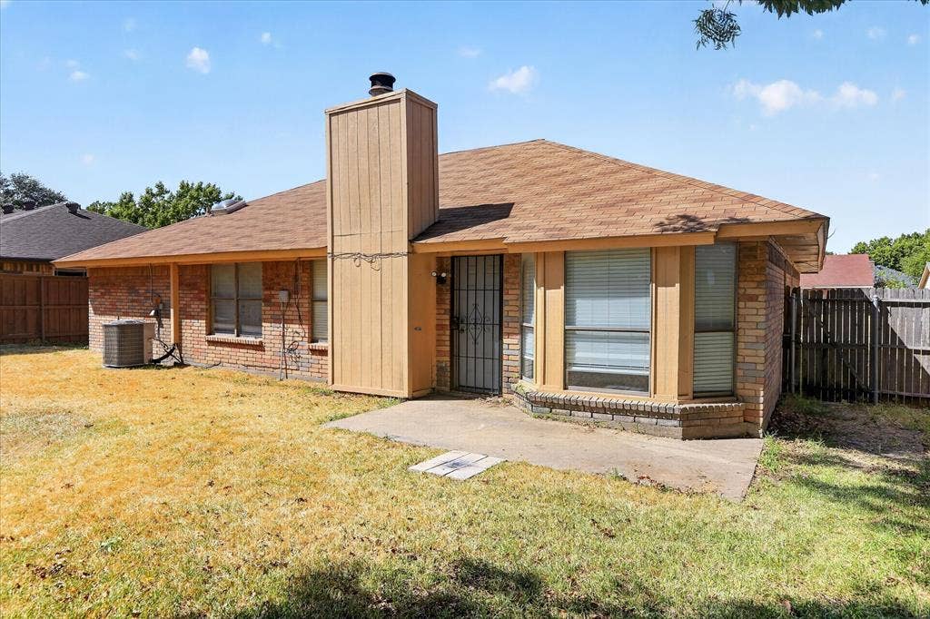 2413 Channing Drive, Grand Prairie, TX 75052 2413 Channing Drive, Grand Prairie, TX 75052