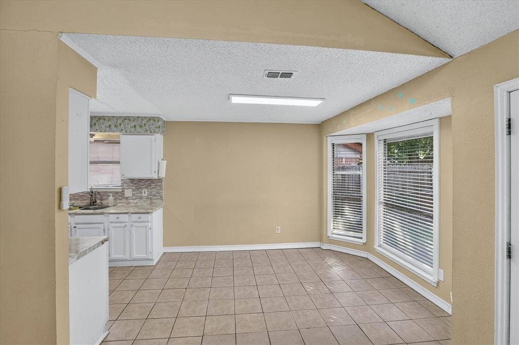 2413 Channing Drive, Grand Prairie, TX 75052 2413 Channing Drive, Grand Prairie, TX 75052
