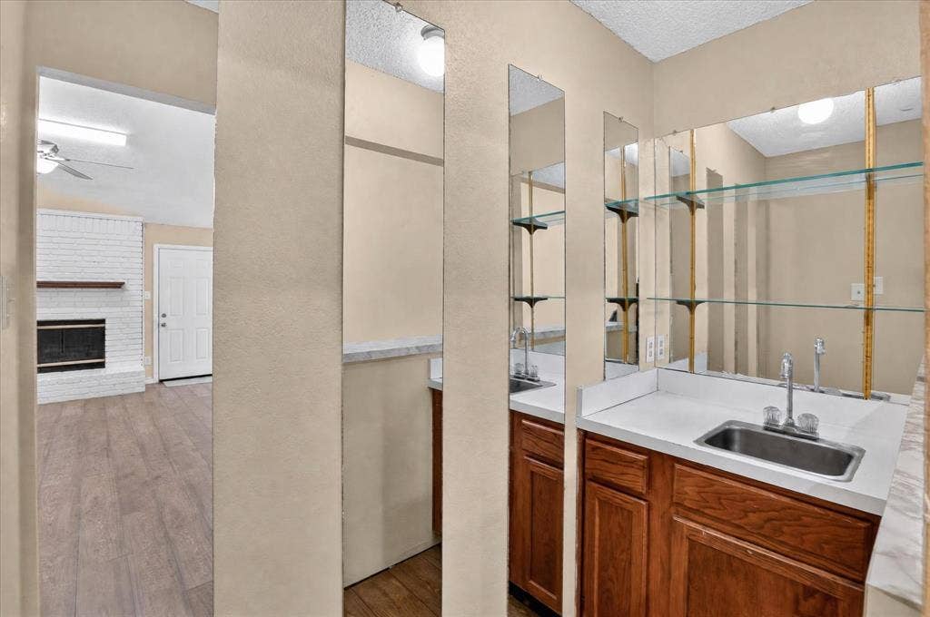 2413 Channing Drive, Grand Prairie, TX 75052 2413 Channing Drive, Grand Prairie, TX 75052