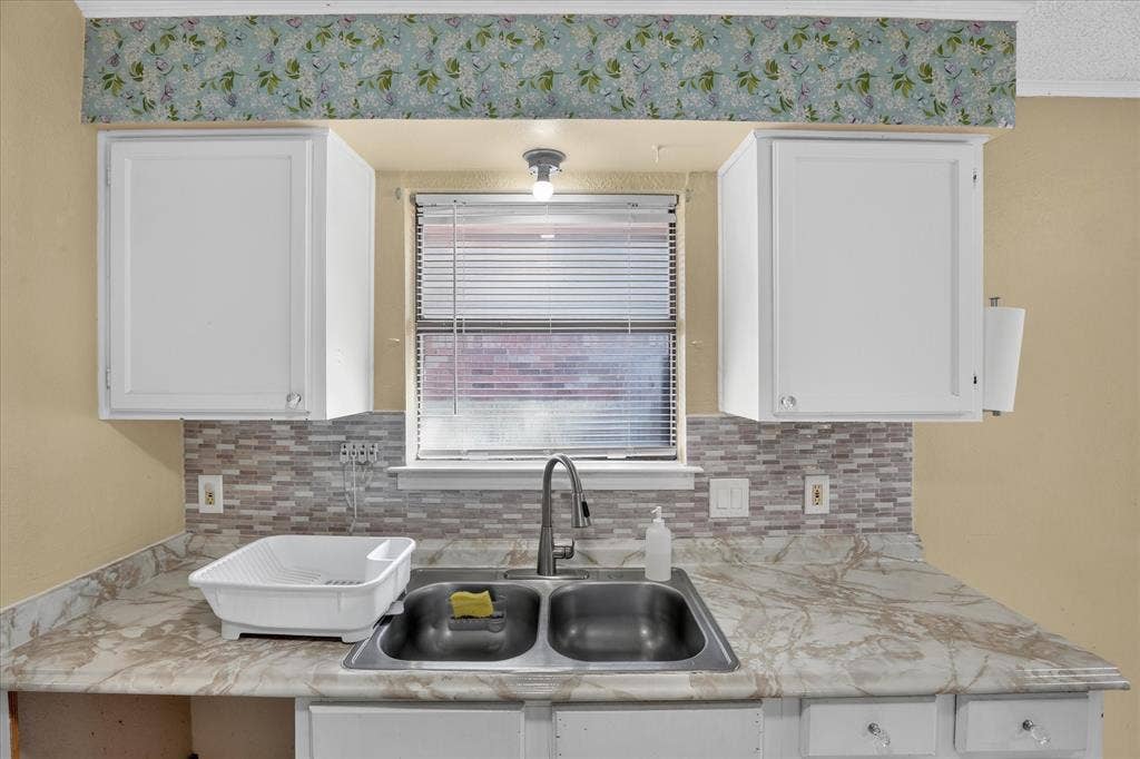 2413 Channing Drive, Grand Prairie, TX 75052 2413 Channing Drive, Grand Prairie, TX 75052