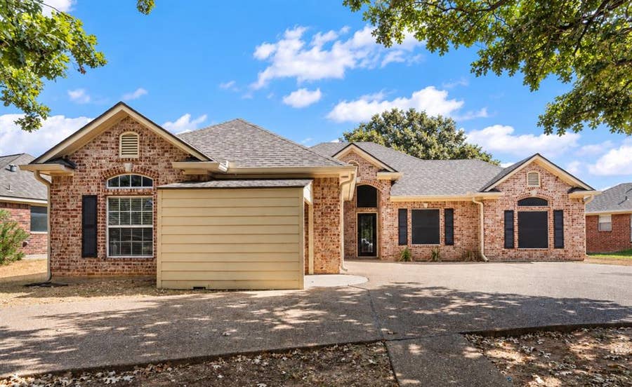Property photo for 10124 Cougar Ridge Parkway, Waco, TX