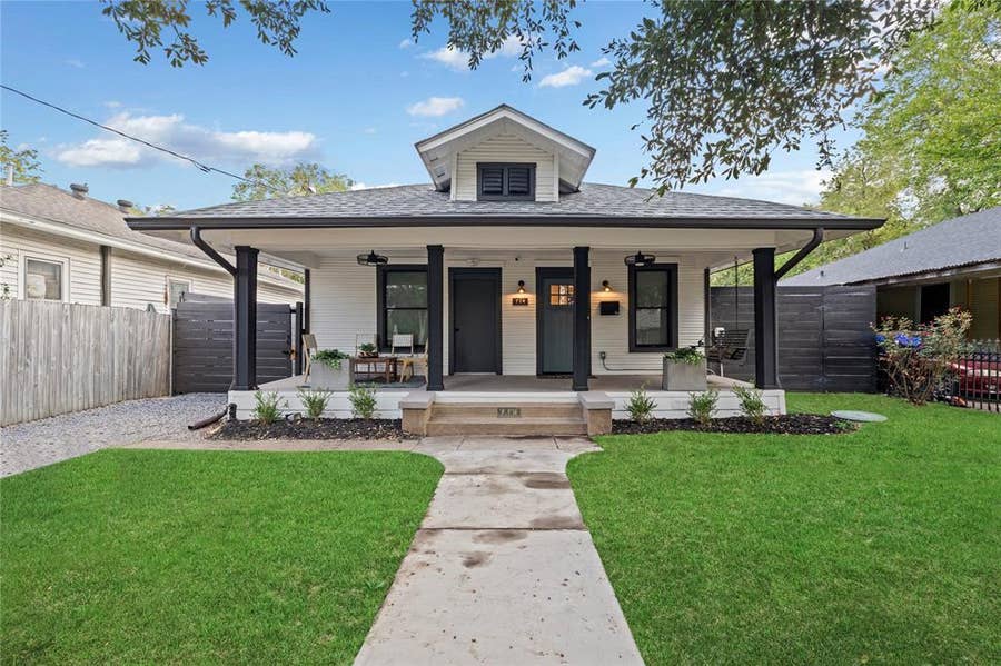 Property photo for 714 Melba Street, Dallas, TX