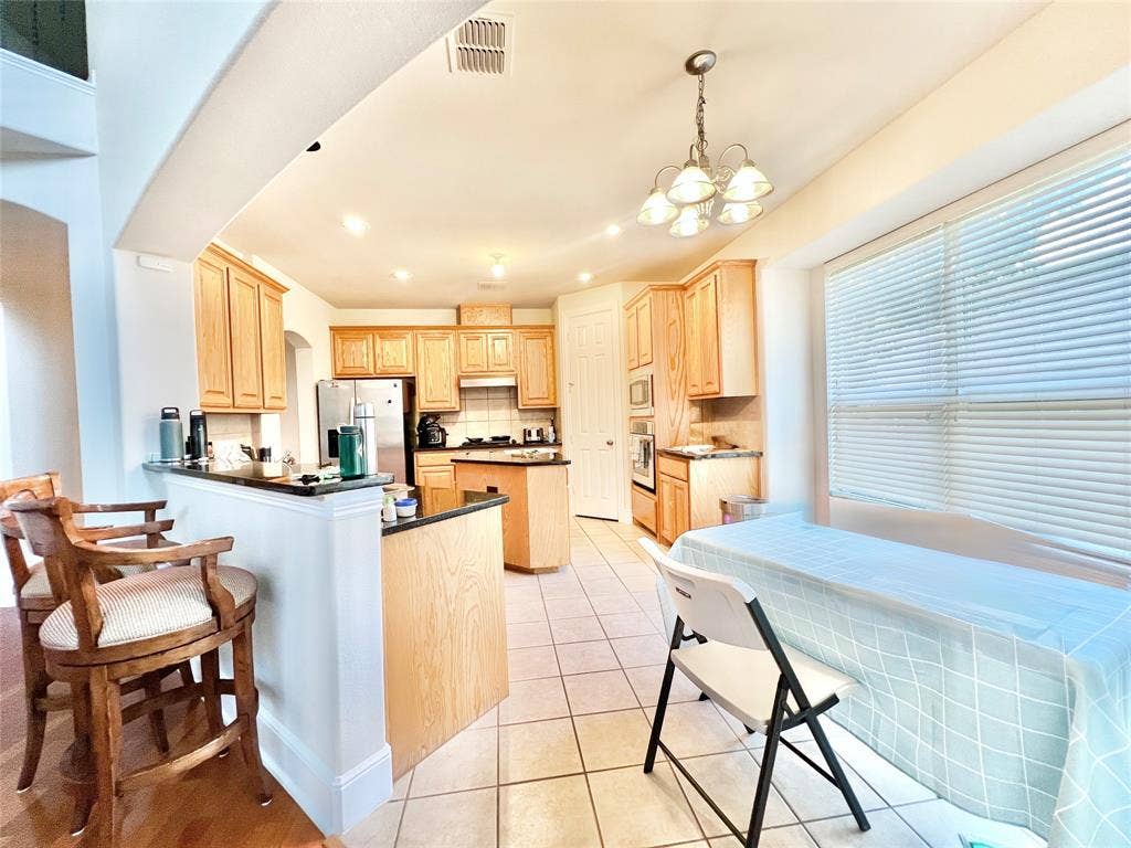 10404 OFFSHORE Drive, Irving, TX 75063 10404 OFFSHORE Drive, Irving, TX 75063