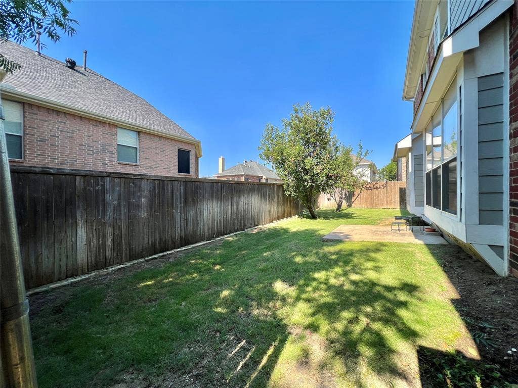 10404 OFFSHORE Drive, Irving, TX 75063 10404 OFFSHORE Drive, Irving, TX 75063