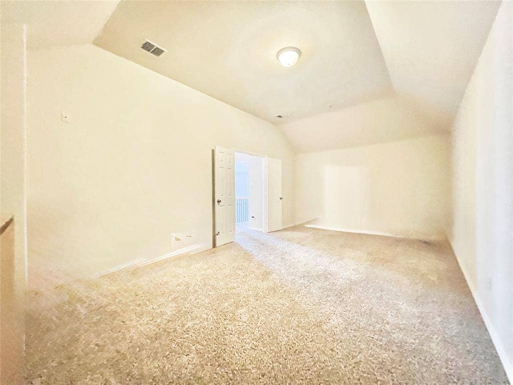 10404 OFFSHORE Drive, Irving, TX 75063 10404 OFFSHORE Drive, Irving, TX 75063