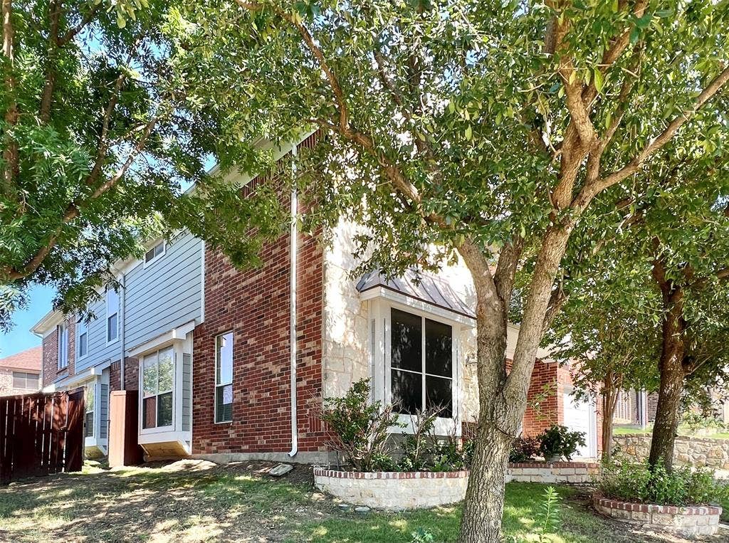 10404 OFFSHORE Drive, Irving, TX 75063 10404 OFFSHORE Drive, Irving, TX 75063