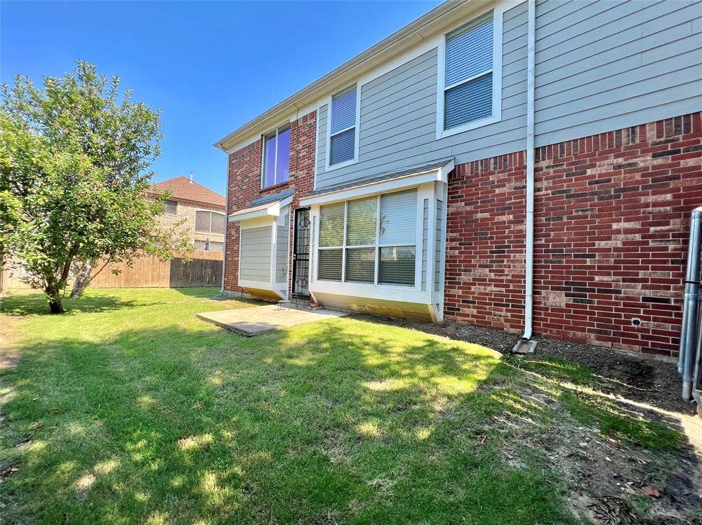 10404 OFFSHORE Drive, Irving, TX 75063 10404 OFFSHORE Drive, Irving, TX 75063