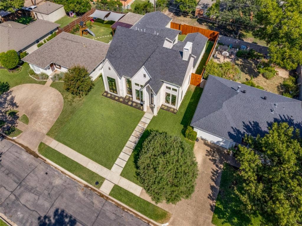 10641 Larchfield Lane, Dallas, TX 75238
