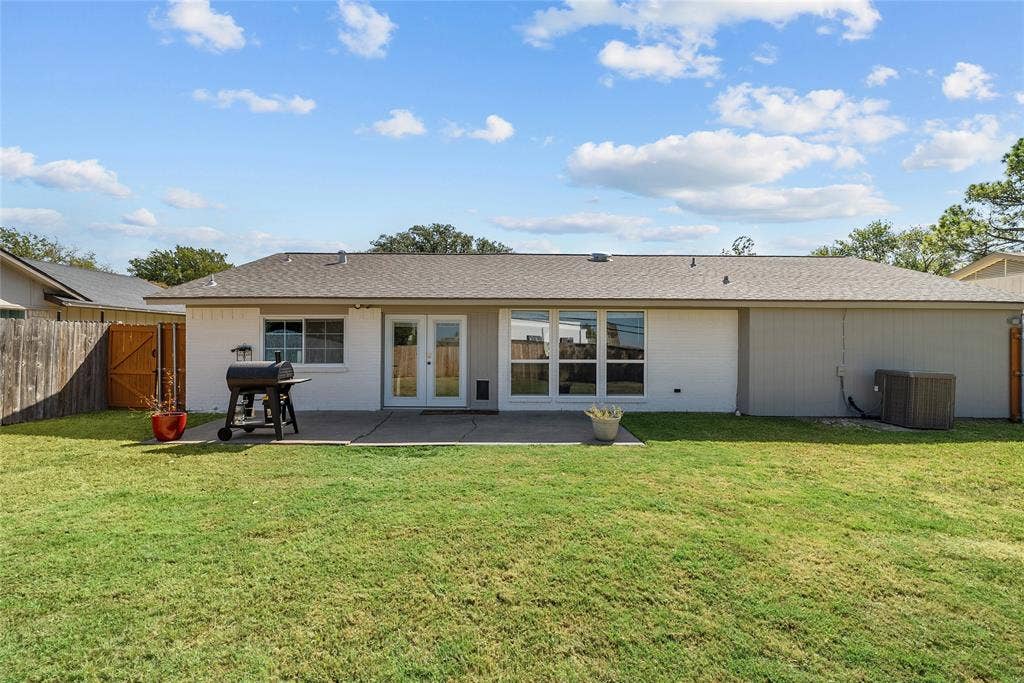 2621 Elk Grove Road, Carrollton, TX 75007