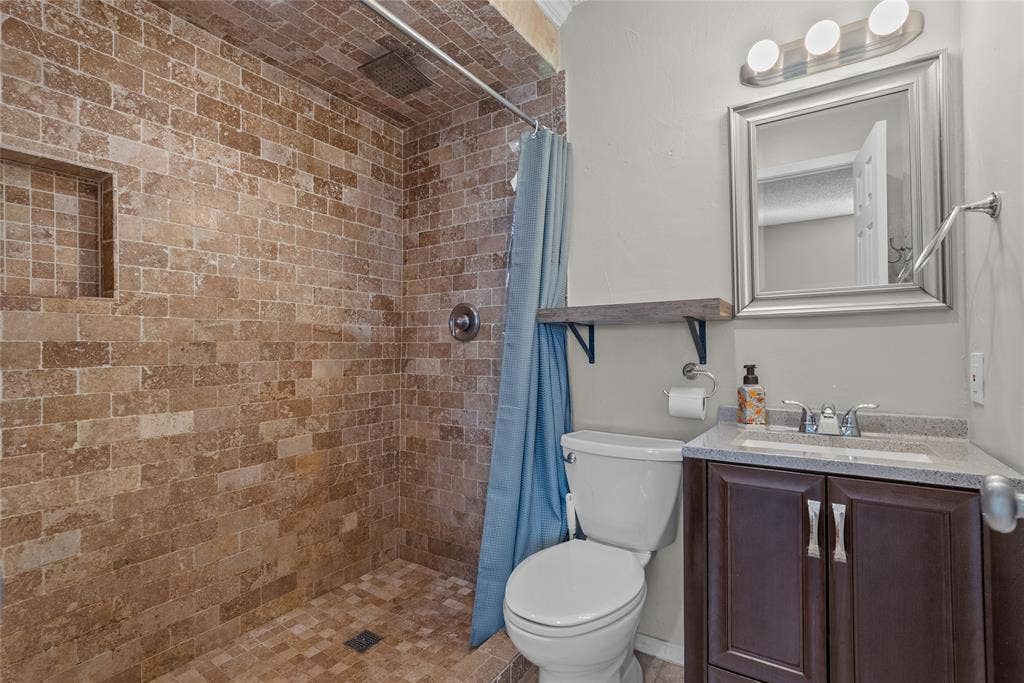 2621 Elk Grove Road, Carrollton, TX 75007