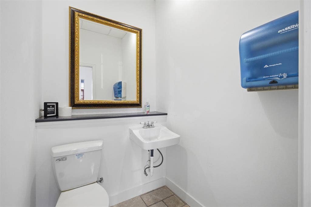 5805 Coit Road, #103, Plano, TX 75093 5805 Coit Road, #103, Plano, TX 75093