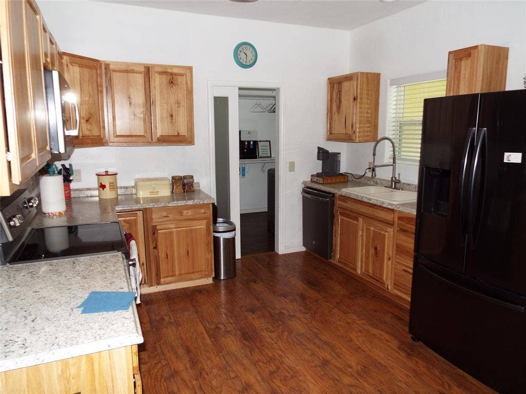 721 Midway Road, Tool, TX 75143 721 Midway Road, Tool, TX 75143