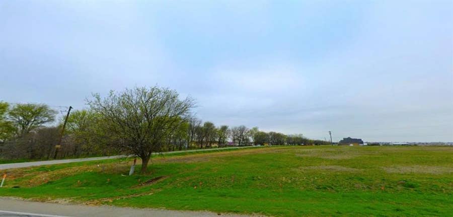 Property photo for 2401 County Road 213, Venus, TX