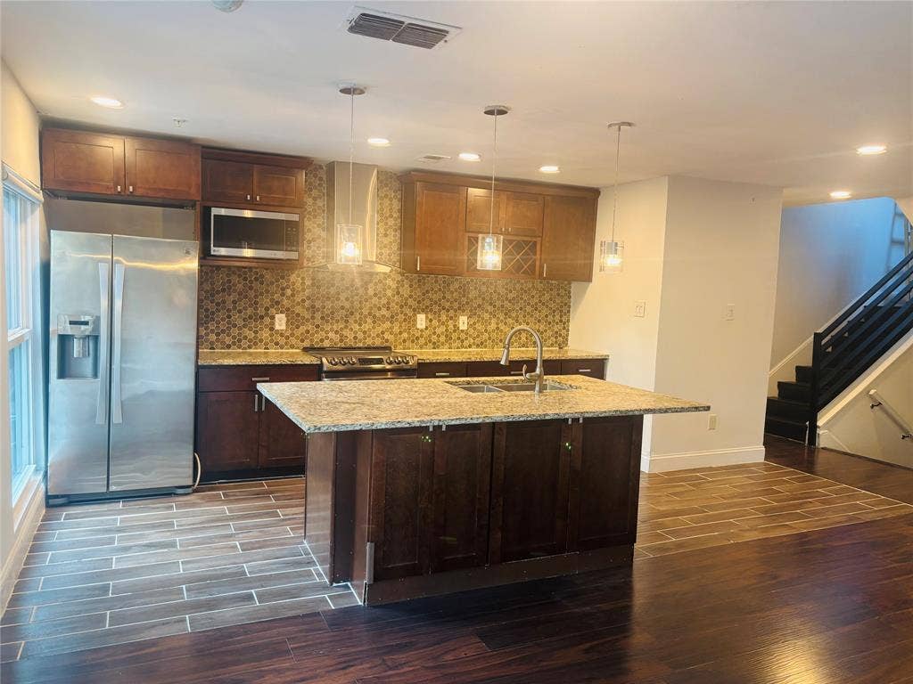 5815 Phoenix Drive, #3A12, Dallas, TX 75231