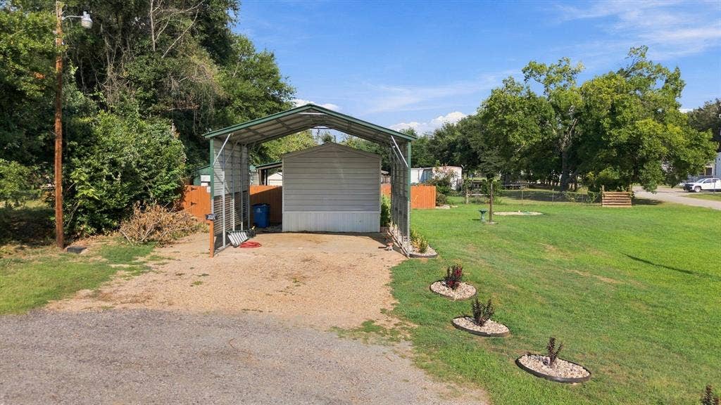 22107 Lakewood Drive, Frankston, TX 75763 22107 Lakewood Drive, Frankston, TX 75763