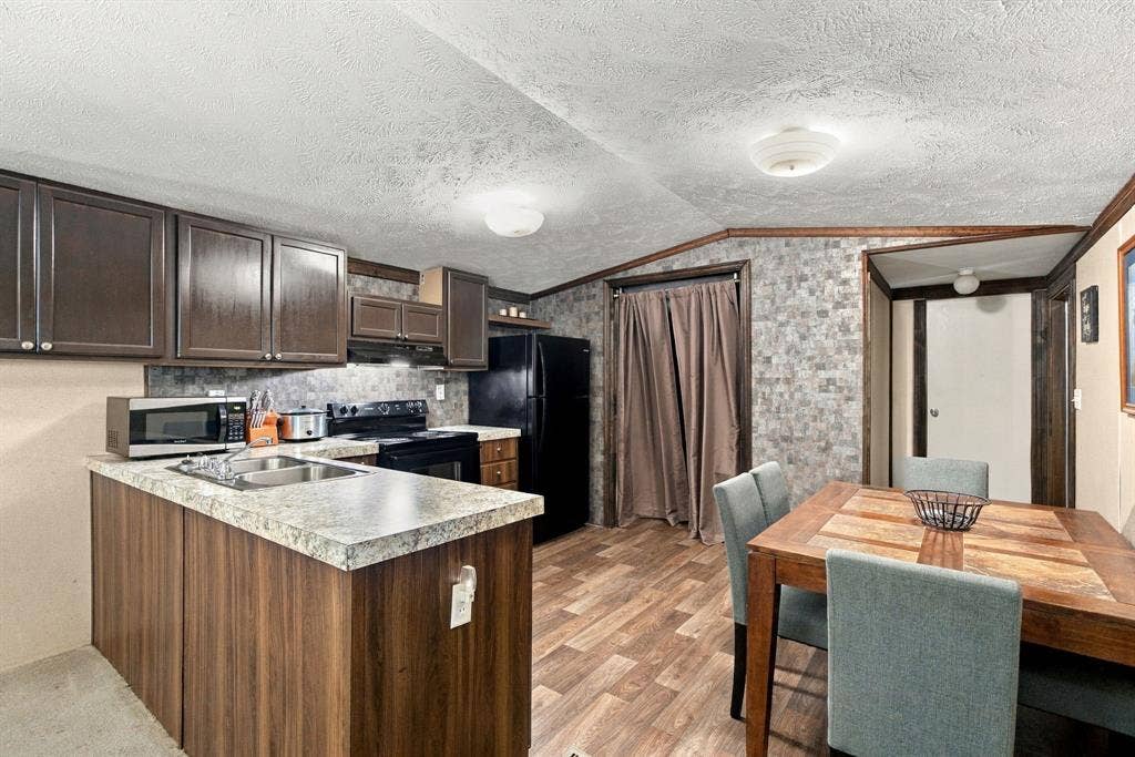 22107 Lakewood Drive, Frankston, TX 75763 22107 Lakewood Drive, Frankston, TX 75763