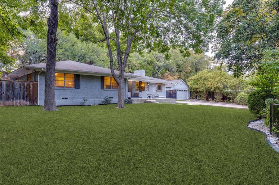 Property photo for 737 N Hampton Road, Dallas, TX