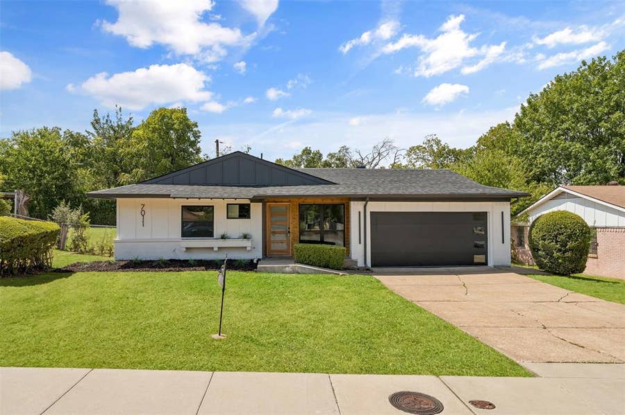 Property photo for 7011 Sweet Sue Lane, Dallas, TX