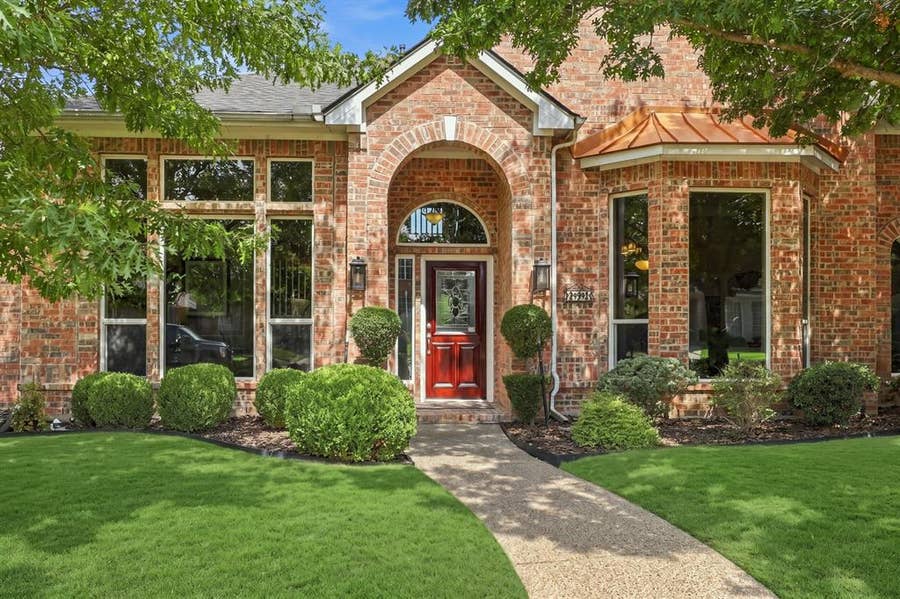 Property photo for 942 Village Parkway, Coppell, TX