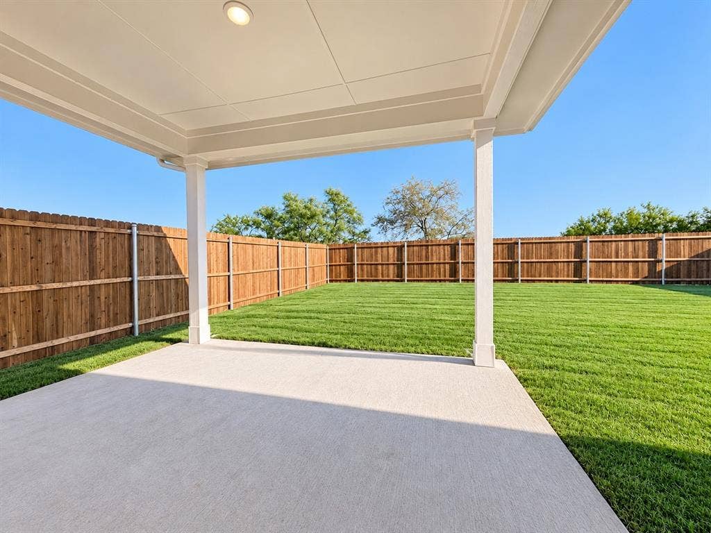 2013 Bayou Glen Drive, Denton, TX 76207