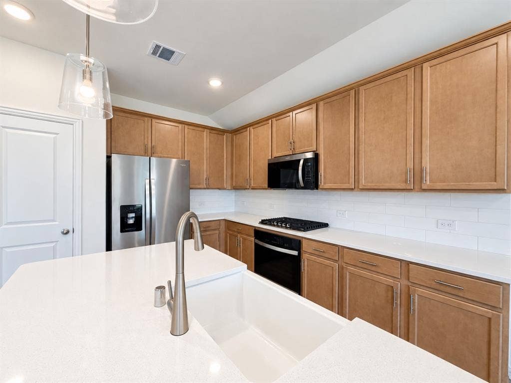 2013 Bayou Glen Drive, Denton, TX 76207