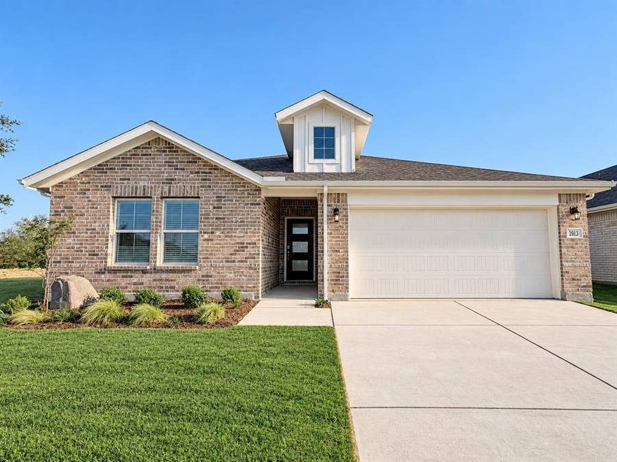 Property photo for 2013 Bayou Glen Drive, Denton, TX