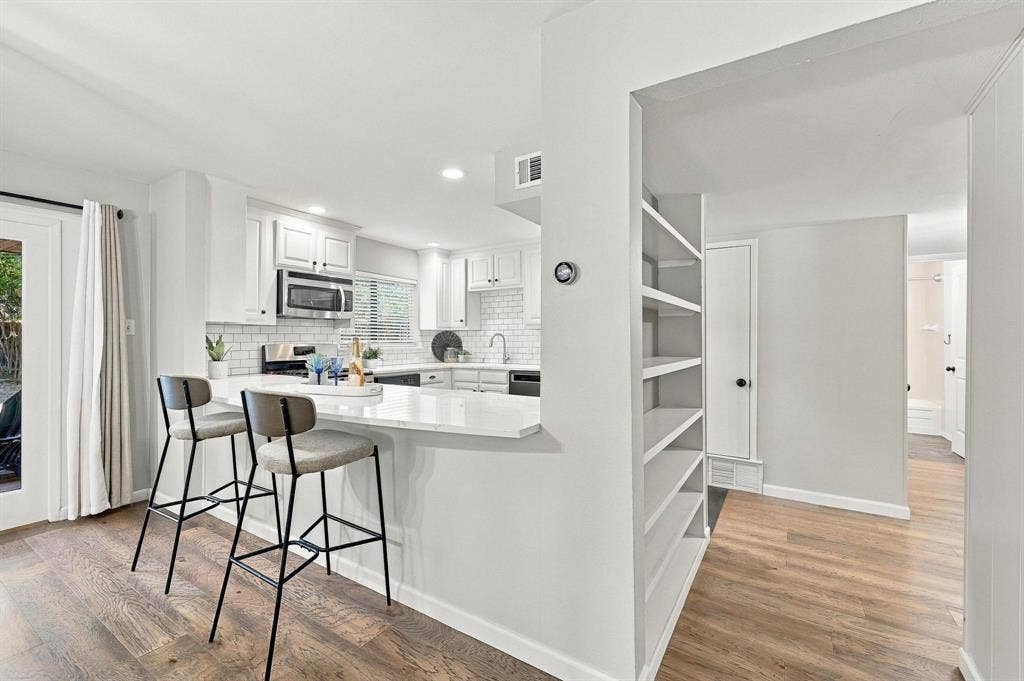 3785 Crown Shore Drive, Dallas, TX 75244
