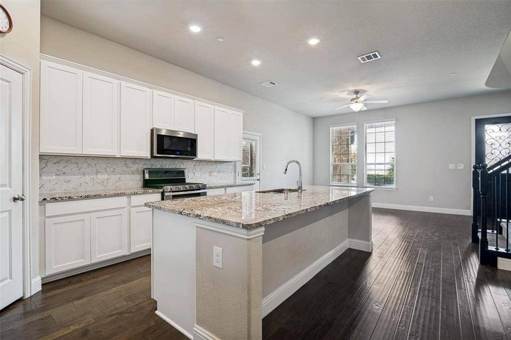 7401 Sunset Boulevard, Rowlett, TX 75088 7401 Sunset Boulevard, Rowlett, TX 75088