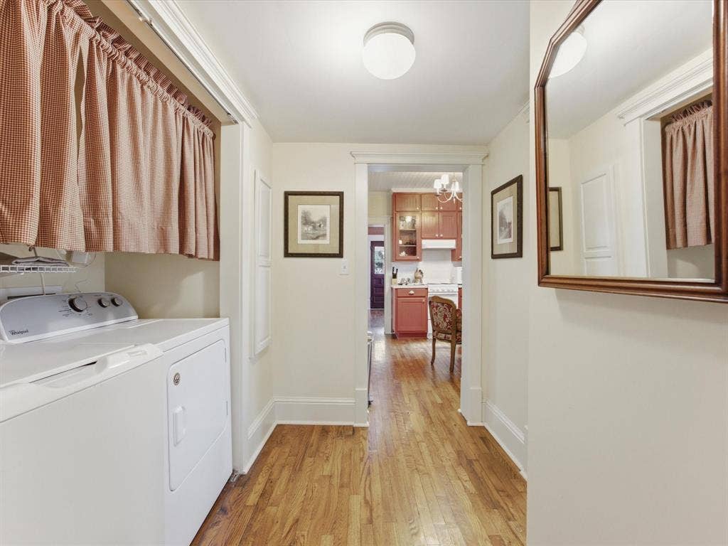 322 W Bridge Street, Granbury, TX 76048 322 W Bridge Street, Granbury, TX 76048