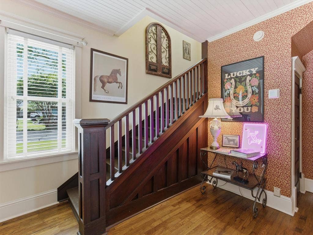 322 W Bridge Street, Granbury, TX 76048 322 W Bridge Street, Granbury, TX 76048